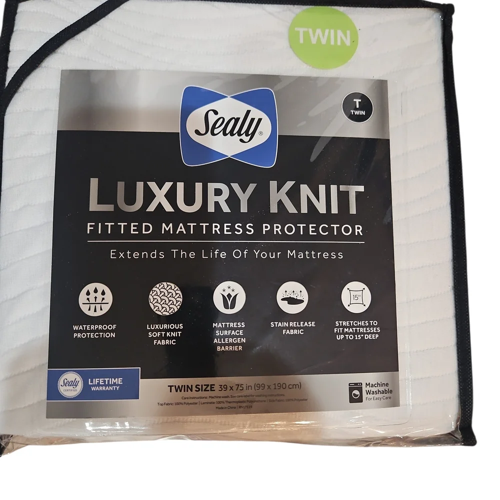 Sealy Luxury Knit Fitted Mattress Protector - White 39